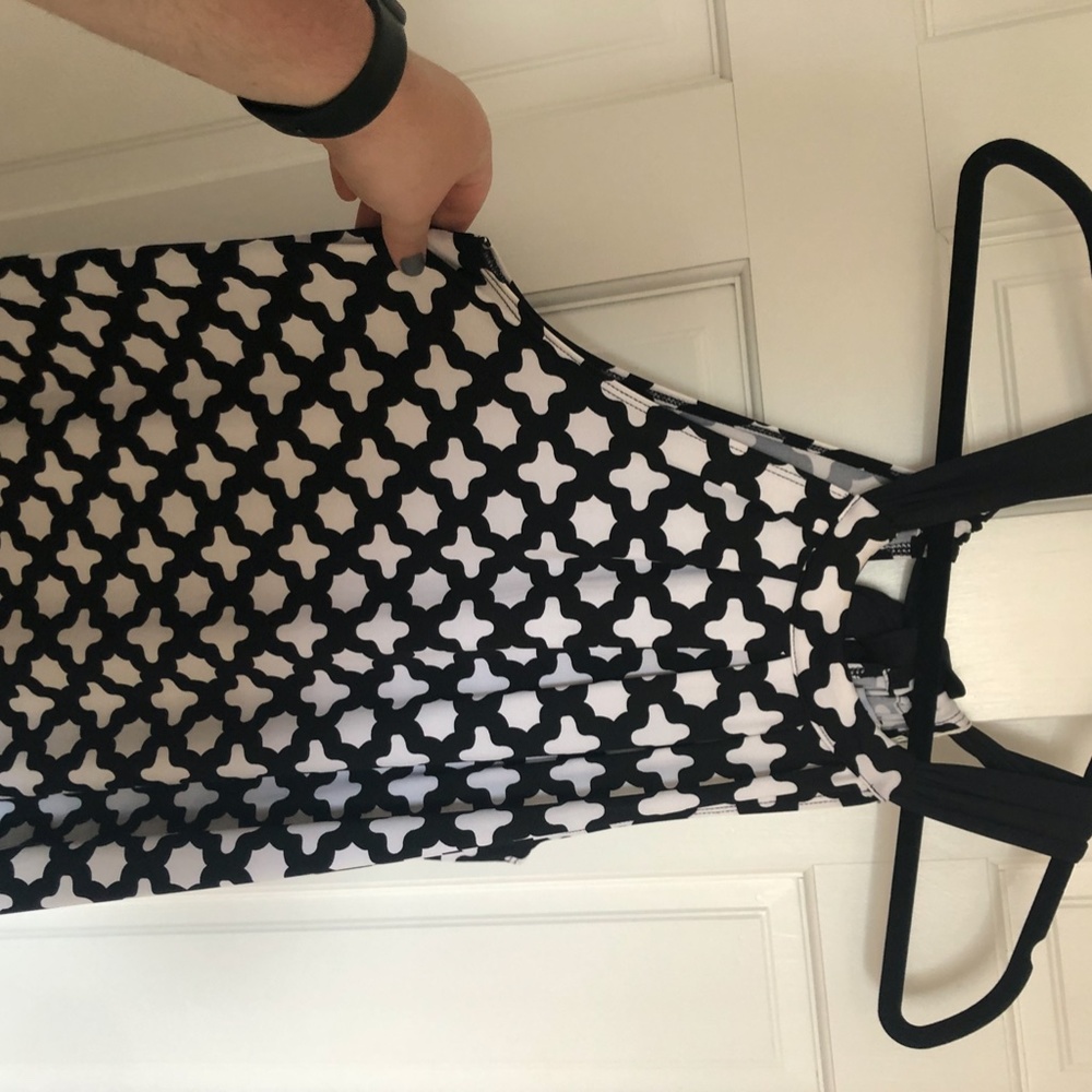 Pattern Dress - Picture 2 of 5